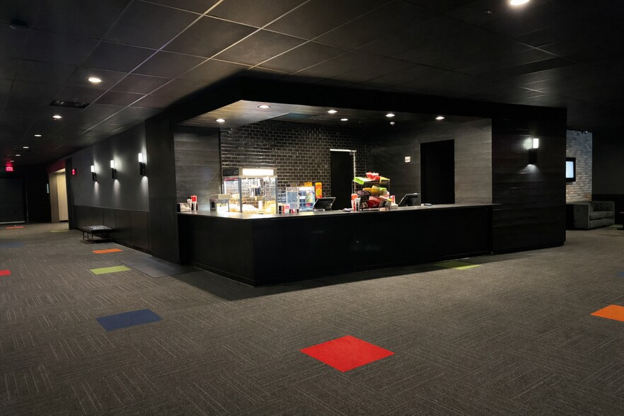 More Photos Of 4780 Cornell Rd, Cincinnati Movie Theatre For Sale