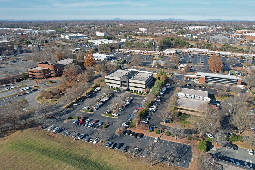 More Photos Of 2025 Frontis Plaza Blvd, Winston-Salem Medical For Lease