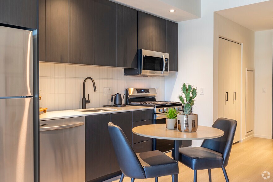 More Photos Of 625 N 2nd Ave, Phoenix Apartments For Lease