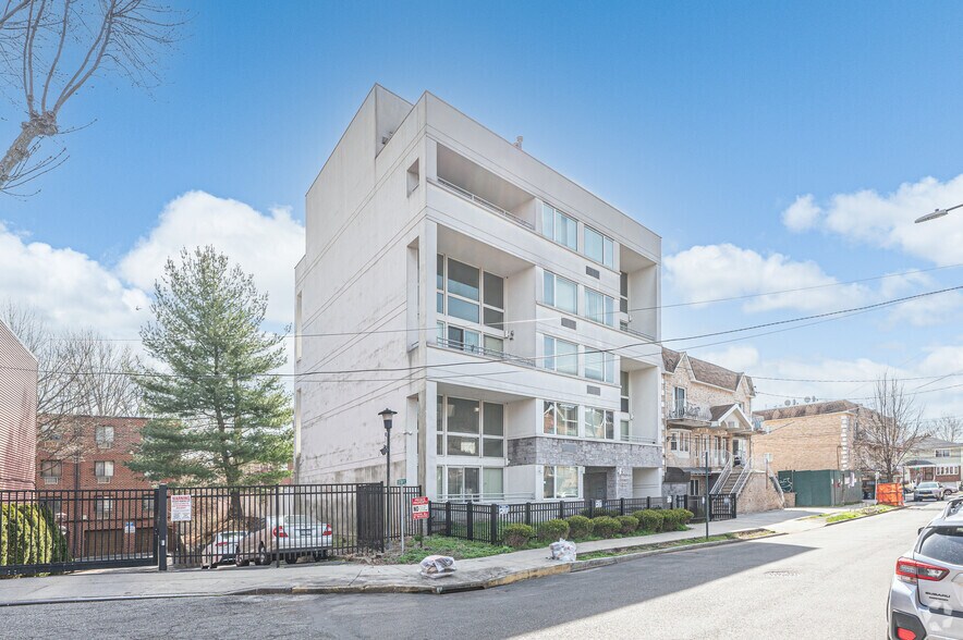 More Photos Of 71-57 161st St, Fresh Meadows Apartments For Sale