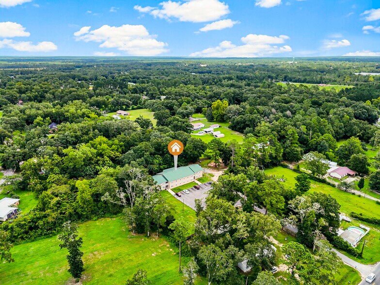 More Photos Of 872 Deer Wood Ln, Chipley Apartments For Sale