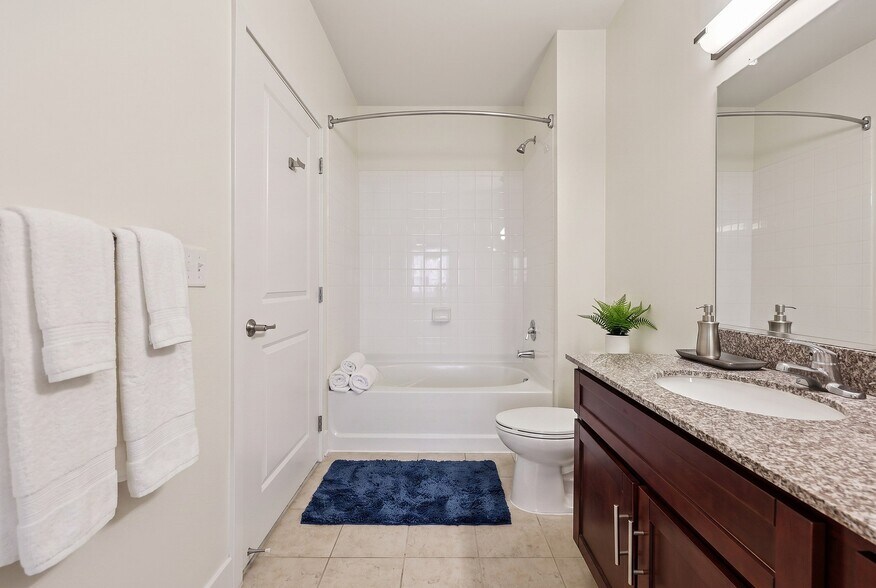 More Photos Of 9142 Richmond Hwy, Fort Belvoir Apartments For Lease