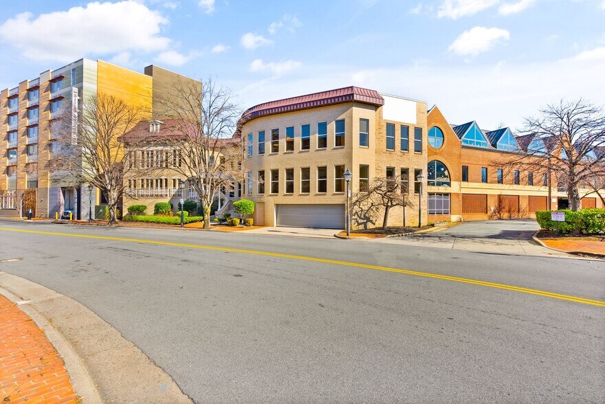 More Photos Of 200 Daingerfield Rd, Alexandria Loft Creative Space For Lease