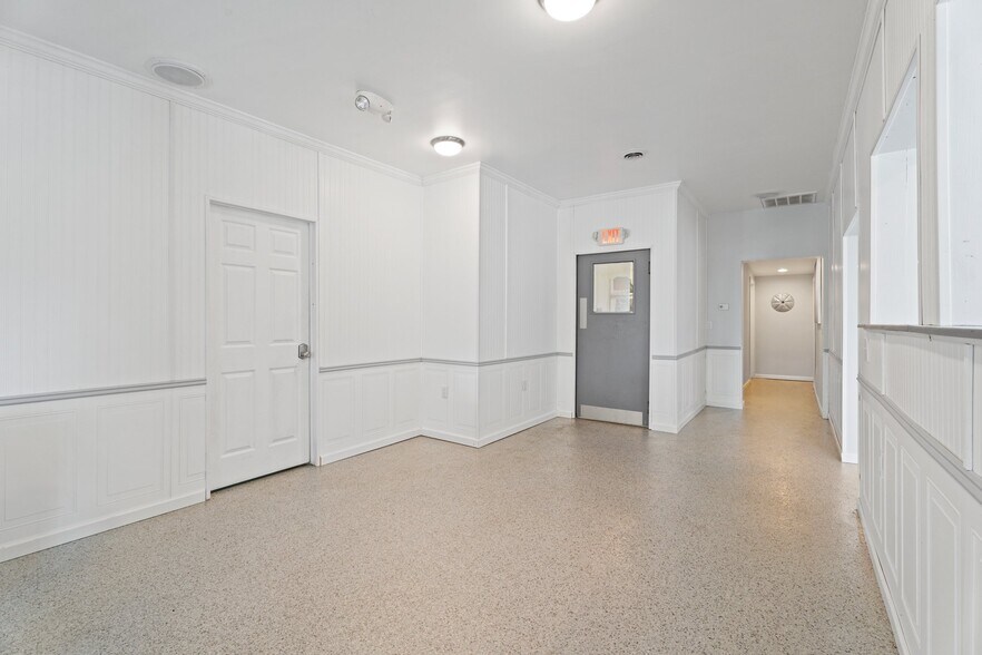 More Photos Of 1346 Elmira Rd, Newfield Restaurant For Sale