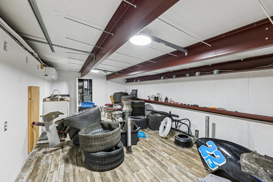 More Photos Of 395 W K Pl, Jenks Service For Sale