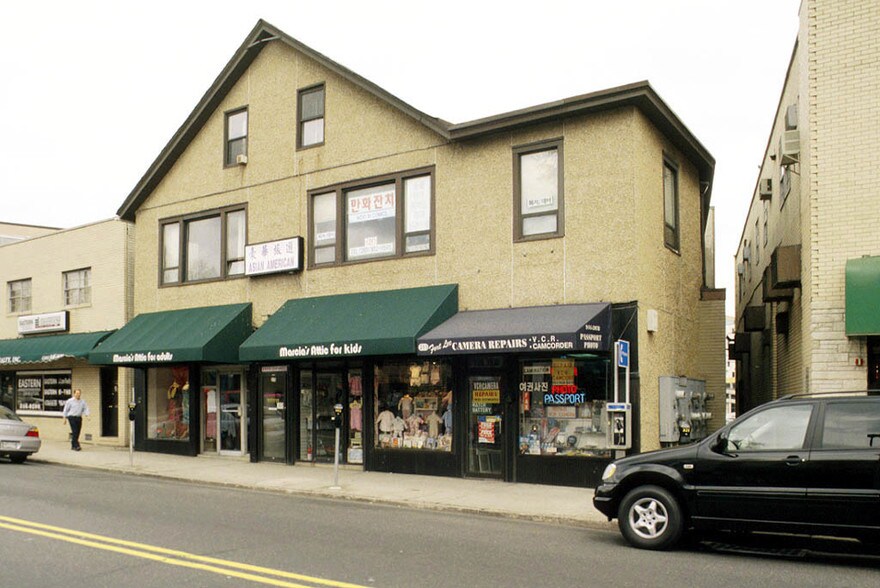 Primary Photo Of 215 Main St, Fort Lee Office For Sale