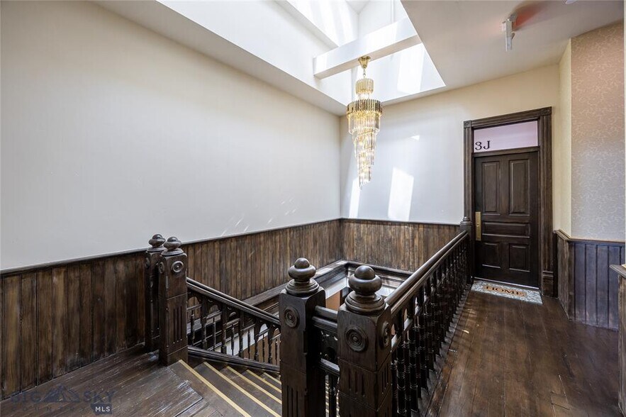 More Photos Of 140 W Park St, Butte Apartments For Sale