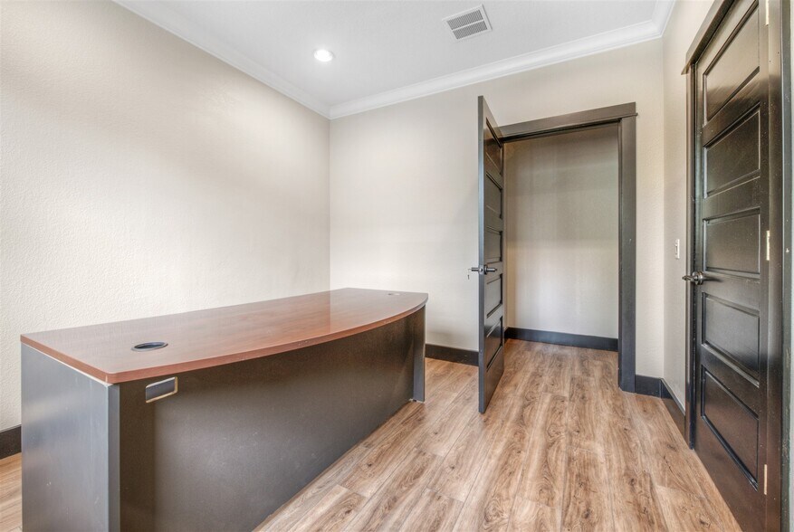 More Photos Of 4745 Caughlin Pky, Reno Office For Lease