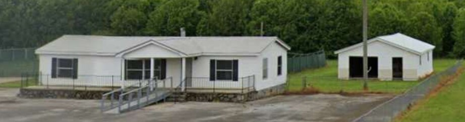 Primary Photo Of 35610 AL Highway 21, Talladega Light Distribution For Sale