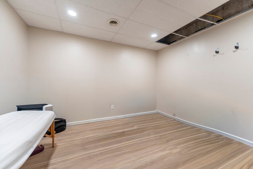 More Photos Of 400 Jefferson Ave, Washington Medical For Lease