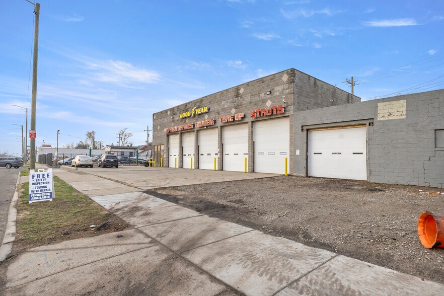 More Photos Of 14801-14835 Livernois Ave, Detroit Auto Repair For Sale