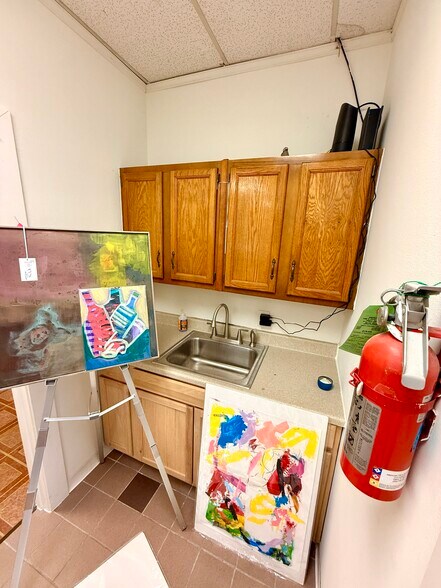 More Photos Of 8850 Business Park Dr, Austin Office For Sale