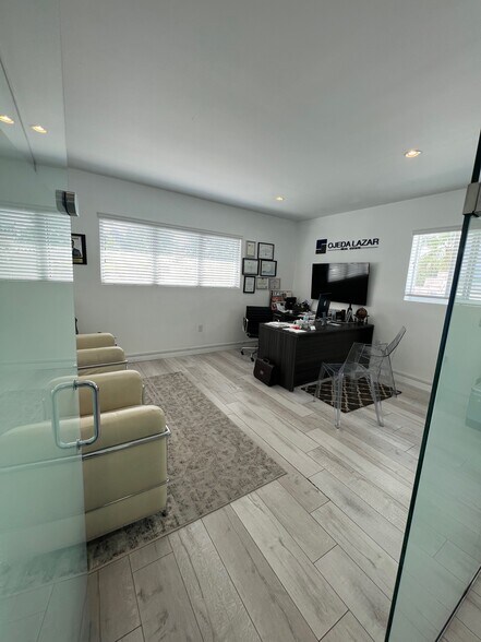 More Photos Of 6318 Biscayne Blvd, Miami General Retail For Lease