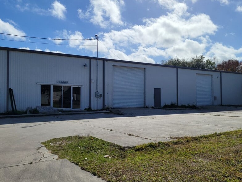 More Photos Of 6266 Janes Ln, Naples Manufacturing For Lease