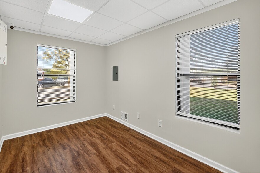 More Photos Of 228 Route 34, Old Bridge Office For Sale