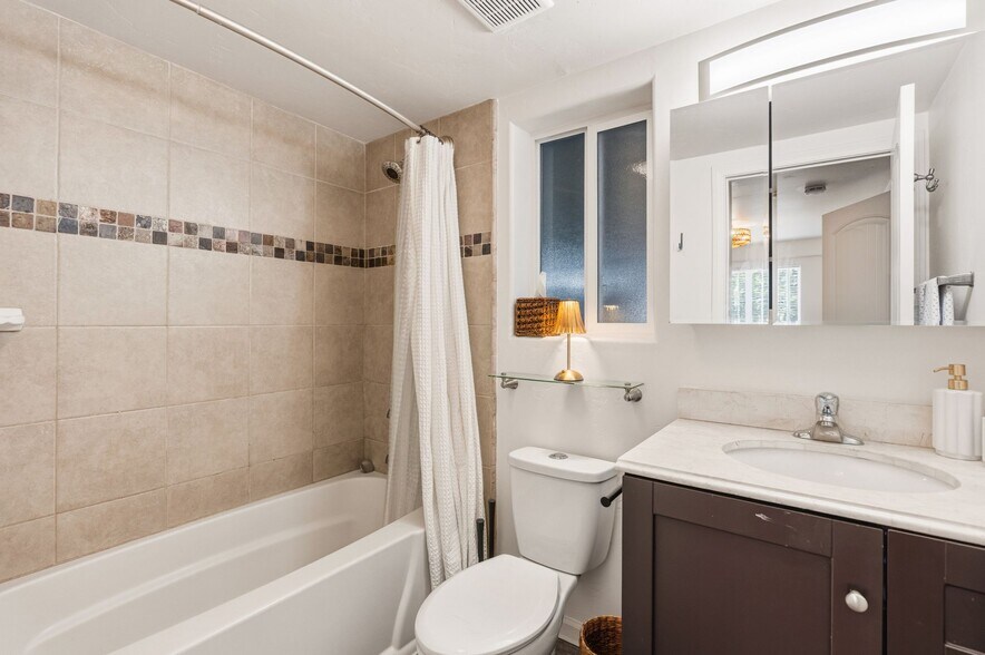 More Photos Of 215 Lolita St, Encinitas Apartments For Sale