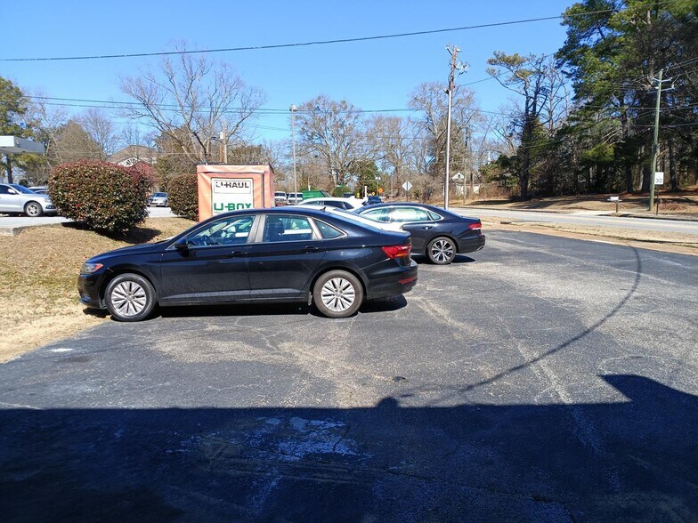 More Photos Of 5037 Union St, Union City Storefront For Sale