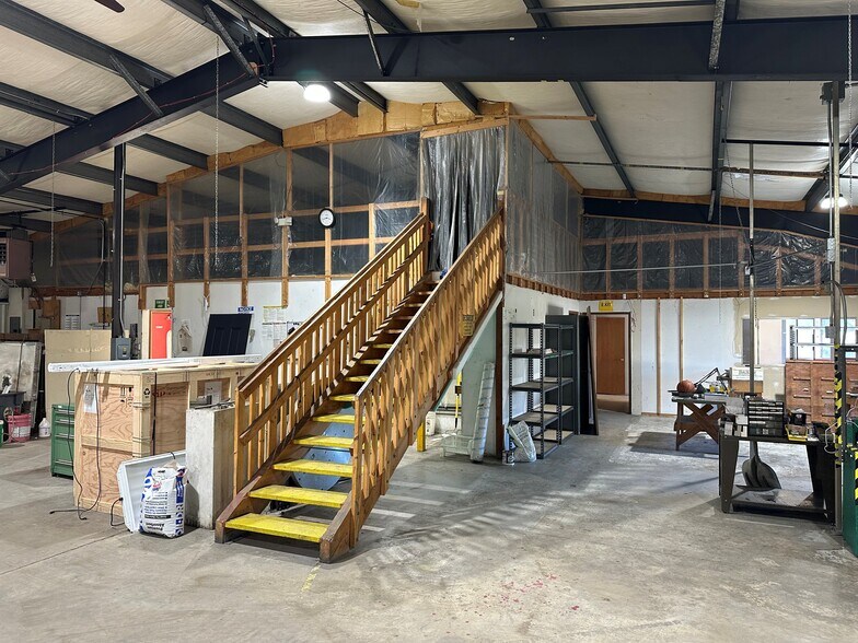 More Photos Of 211 Otto st, Port Townsend Industrial For Sale
