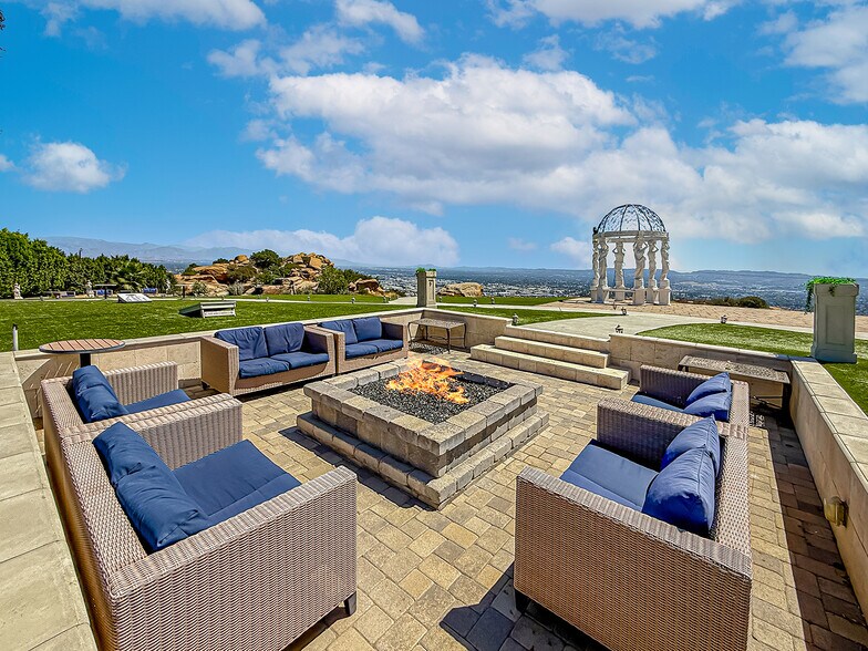 More Photos Of 10200 Lilac Ln, Chatsworth Specialty For Sale