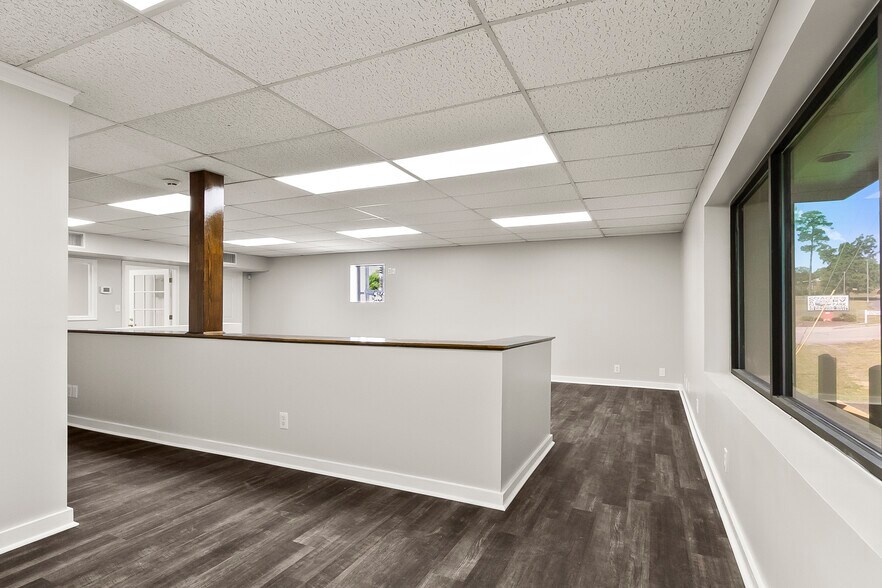 More Photos Of 2300 2nd Ave E, Tuscaloosa Office For Sale