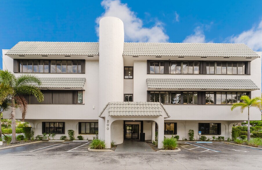 More Photos Of 200 W Palmetto Park Rd, Boca Raton Office For Lease