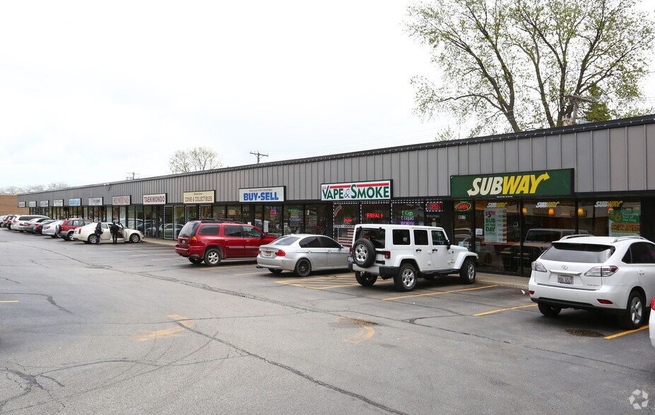 More Photos Of 9225-9259 Waukegan Rd, Morton Grove Freestanding For Lease
