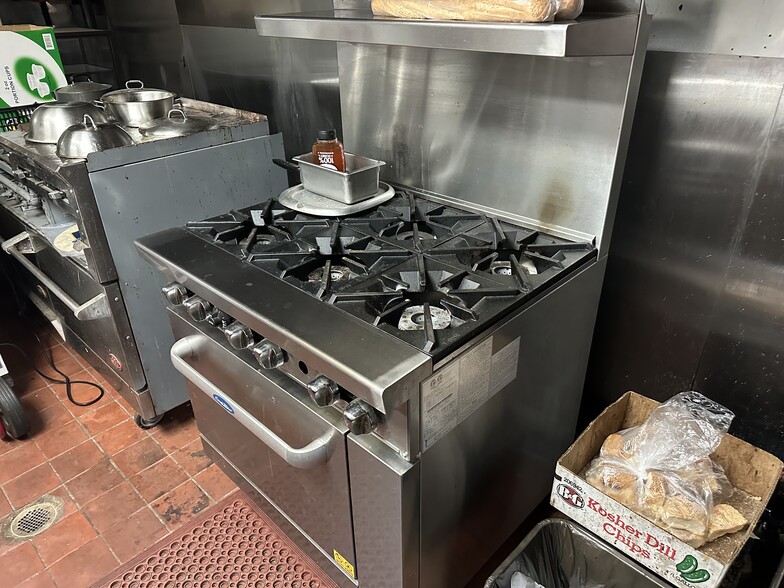 More Photos Of 930-980 Radio Rd, Little Egg Harbor Township General Retail For Sale