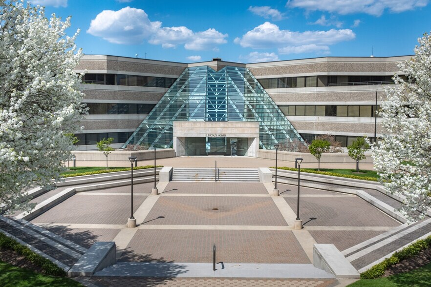 More Photos Of 55 Old Bedford Rd, Lincoln Office For Lease