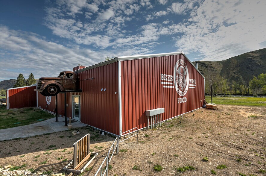 More Photos Of 125 & 139 Hannon Ln, Darby Restaurant For Sale