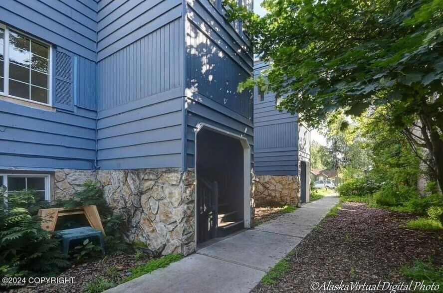 More Photos Of 911 E 10th Ave, Anchorage Apartments For Sale