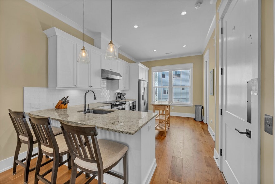 More Photos Of 162 Dugger Ln, Wilmington Apartments For Sale