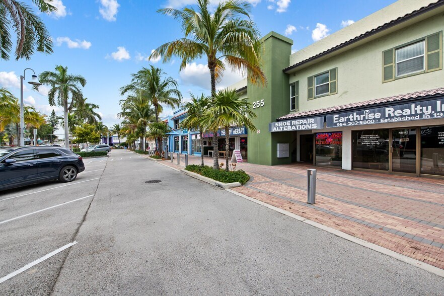 More Photos Of 255 Commercial Blvd, Lauderdale By The Sea Storefront Retail Office For Lease