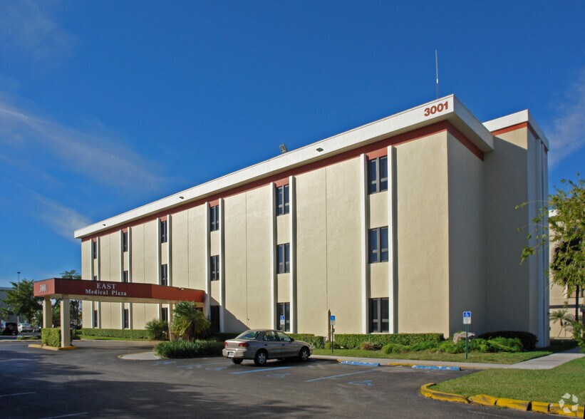 More Photos Of 3001 NW 49th Ave, Lauderdale Lakes Medical For Lease