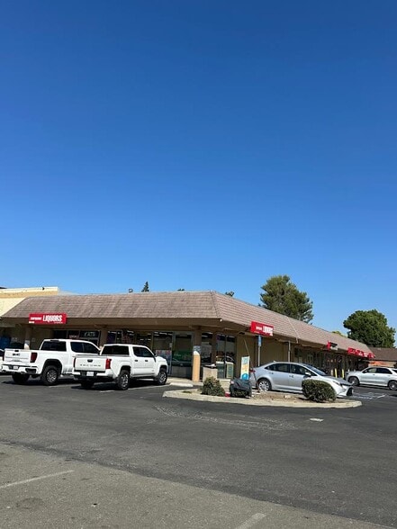 More Photos Of 2707 Hopyard Rd, Pleasanton General Retail For Sale