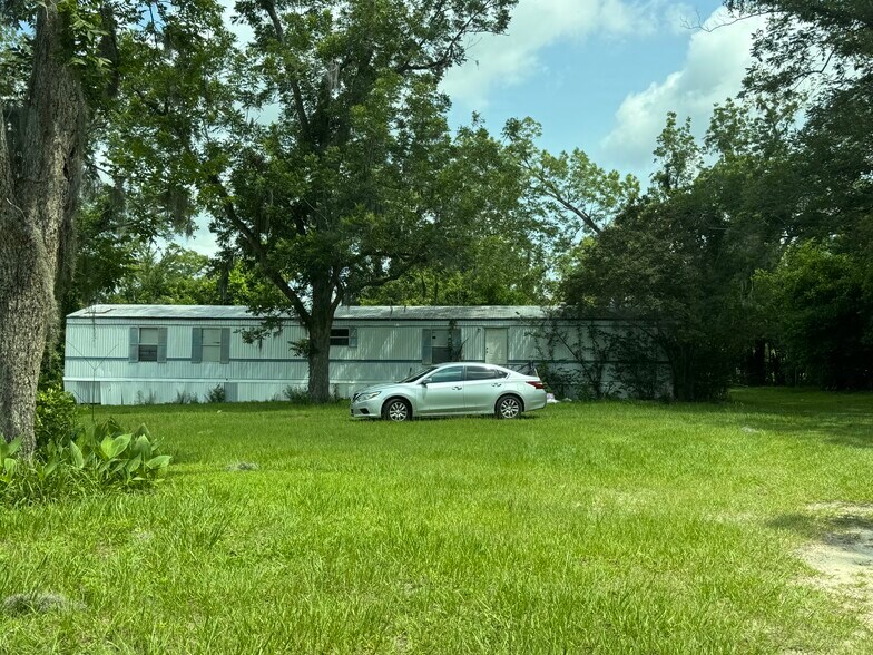 More Photos Of 1108 Crosby St, Waycross Apartments For Sale