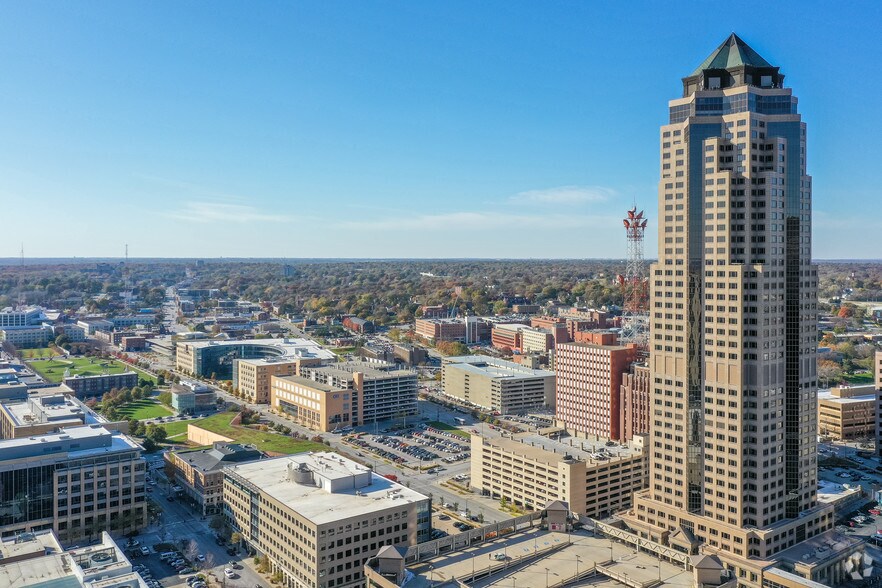 Primary Photo Of 801 Grand Ave, Des Moines Office For Lease