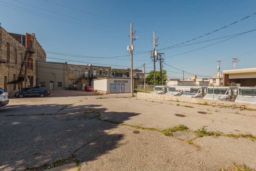 More Photos Of 920 Millington St, Winfield Storefront Retail Office For Sale