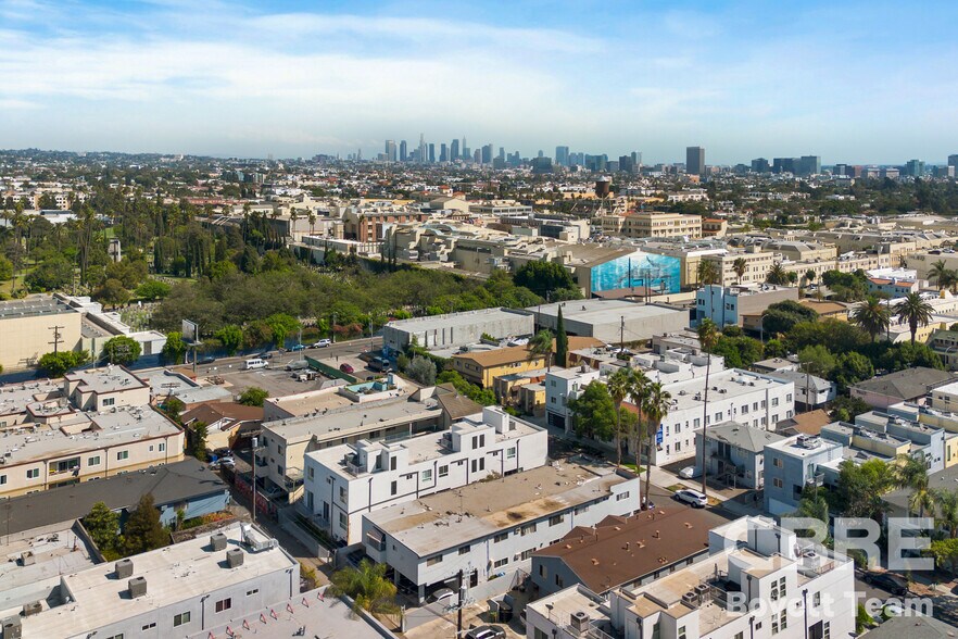 More Photos Of 5933 Barton Ave, Los Angeles Apartments For Sale