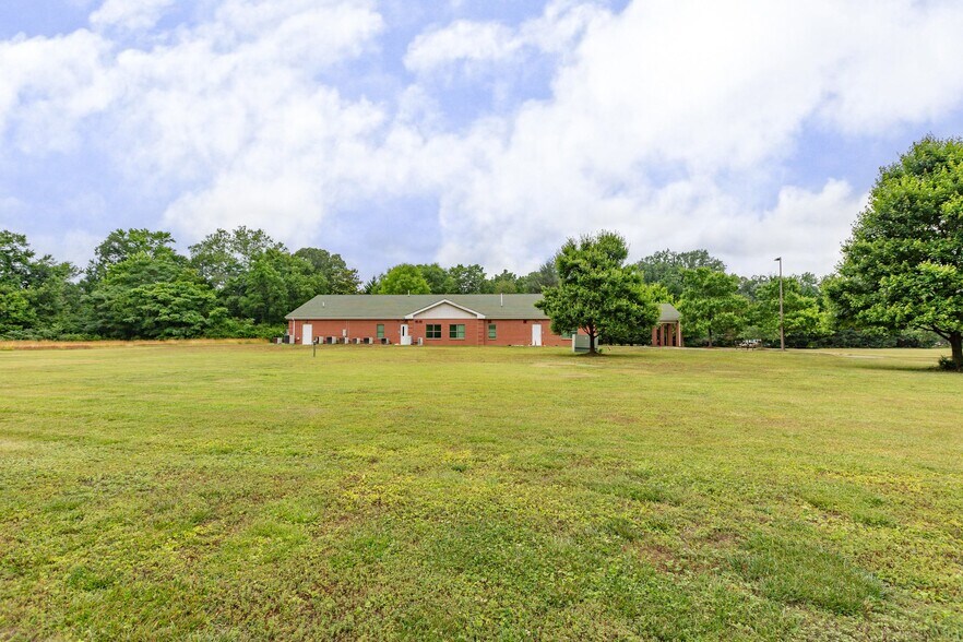 More Photos Of 15394 Kings Hwy, Montross Medical For Sale