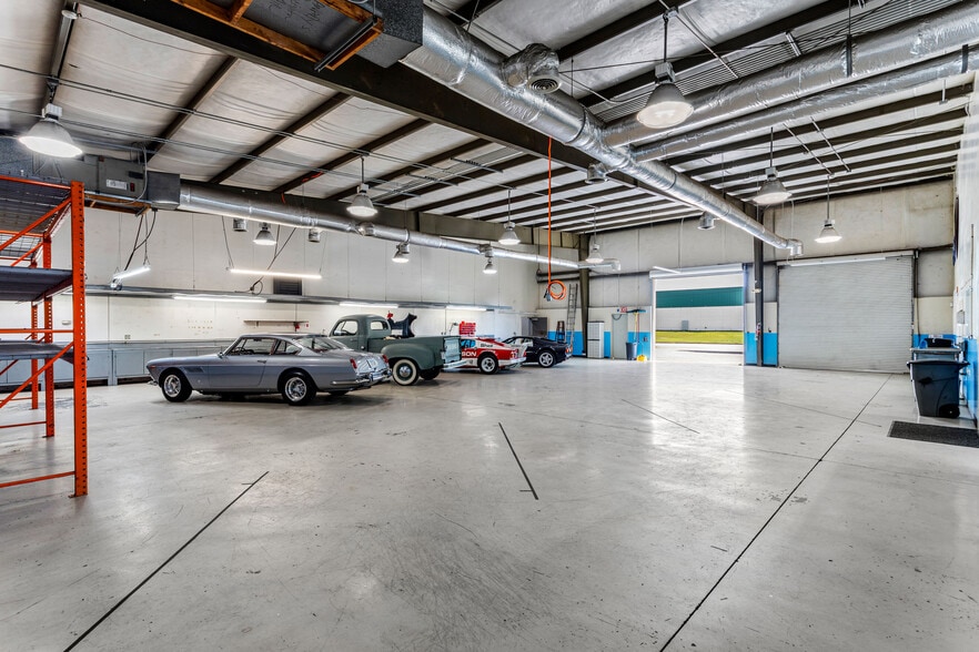 More Photos Of 205 Bourne Blvd, Savannah Warehouse For Sale