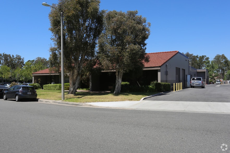 More Photos Of 22951-22969 La Cadena Dr, Laguna Hills Light Manufacturing For Lease