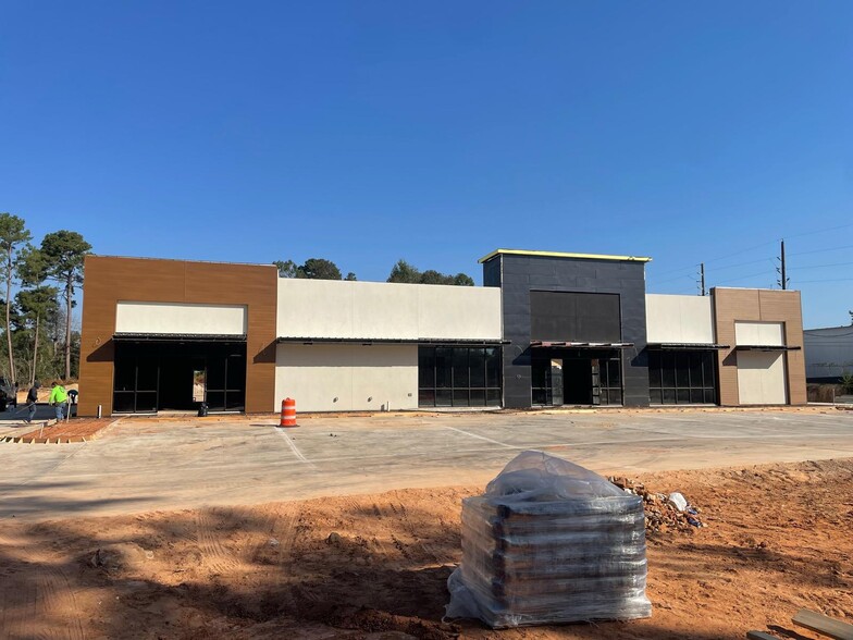 Primary Photo Of 1082 FM 830, Willis General Retail For Lease