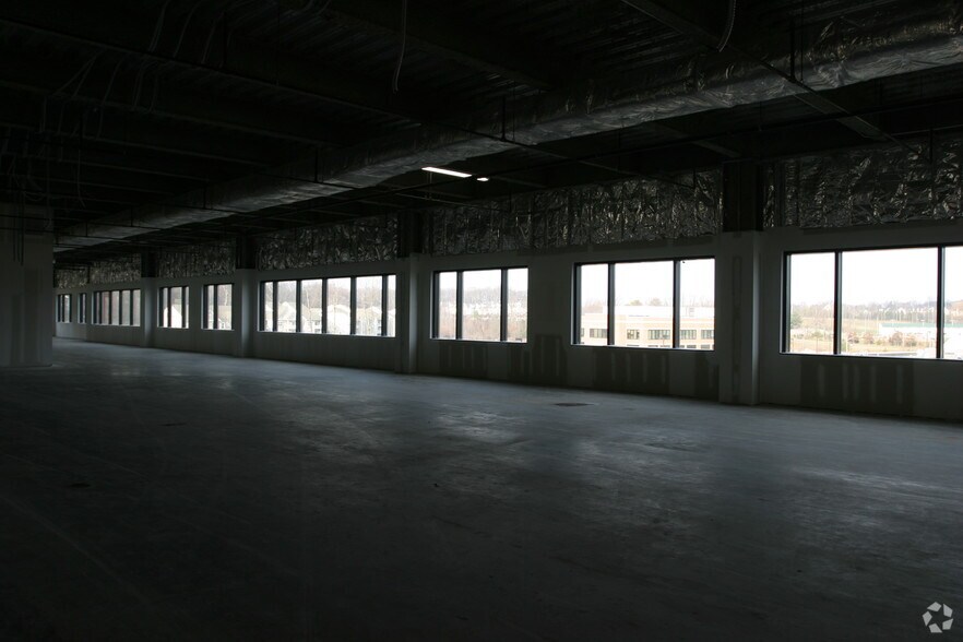 More Photos Of 5911 Kingstowne Village Pky, Alexandria Office For Sale