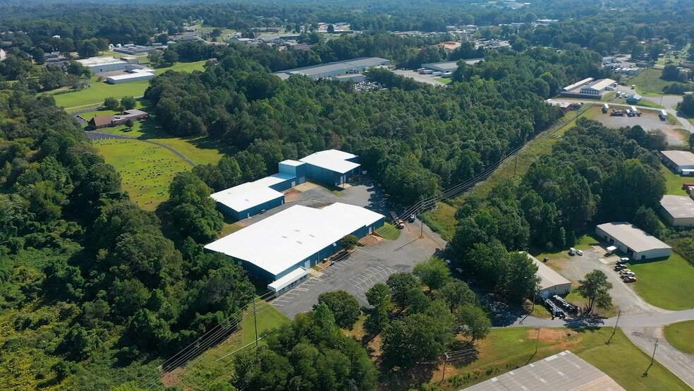 Primary Photo Of 144 Industrial Dr, Forest City Warehouse For Lease