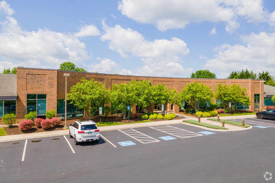 Primary Photo Of 100 Campbell Blvd, Exton Office For Lease