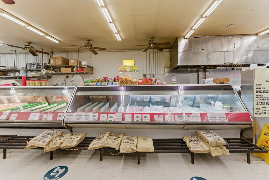 More Photos Of 2400 Valley Blvd, Pomona Convenience Store For Sale