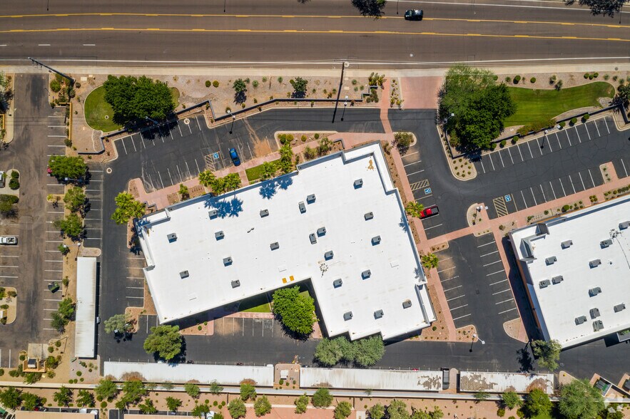 More Photos Of 7810 S Hardy Dr, Tempe Light Distribution For Lease