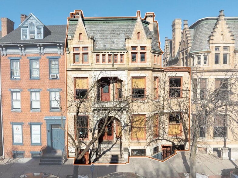 Primary Photo Of 141 E Market St, York Medical For Sale