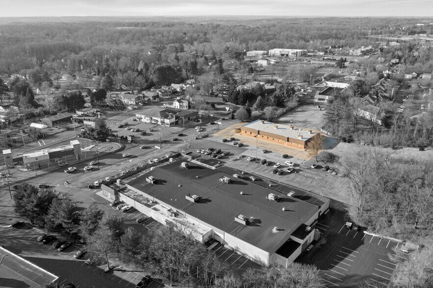 More Photos Of 265 Wilmington West Chester Pike, Chadds Ford Office For Sale