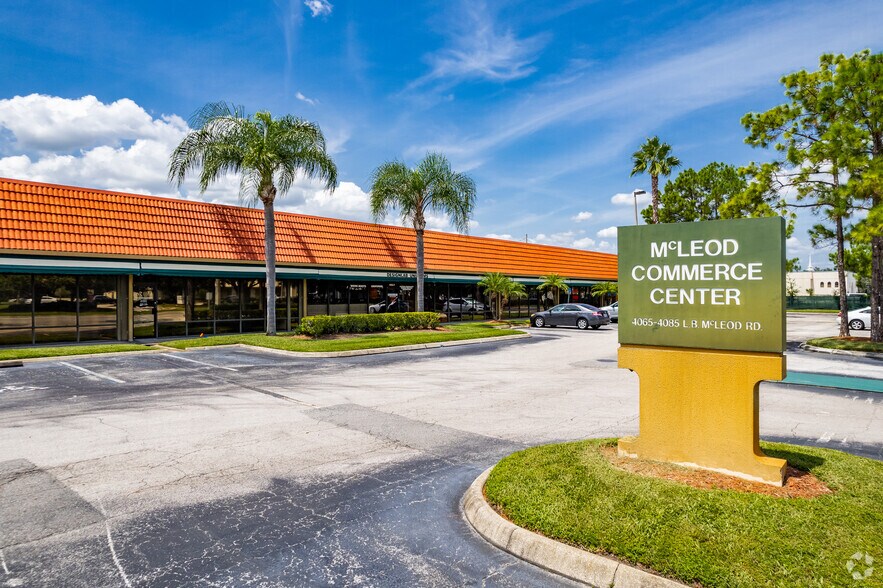 More Photos Of 4081 L B McLeod Rd, Orlando Unknown For Lease